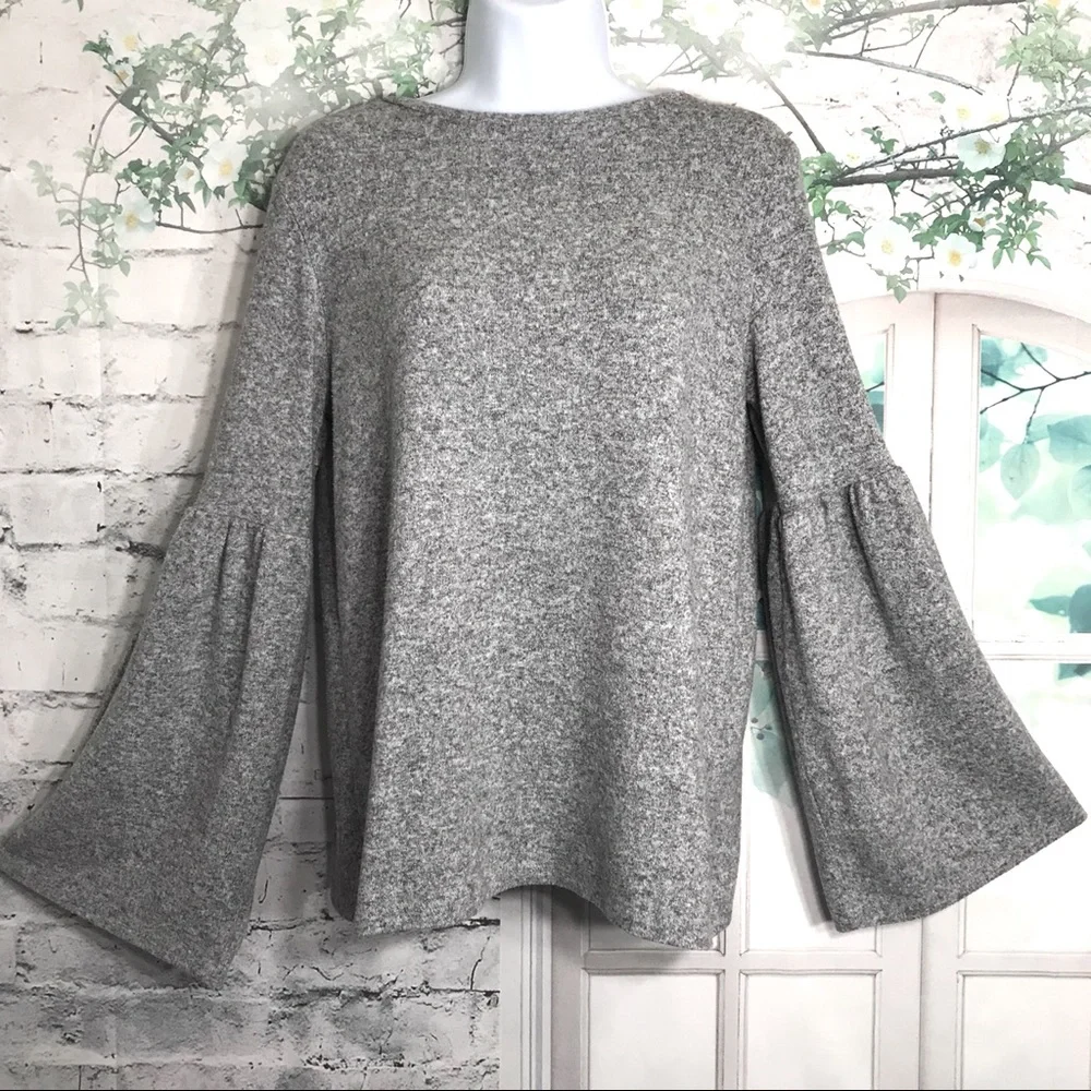 Zara Gray Knit Flute/Bell Sleeve Sweater Sz Small - Picture 7 of 8